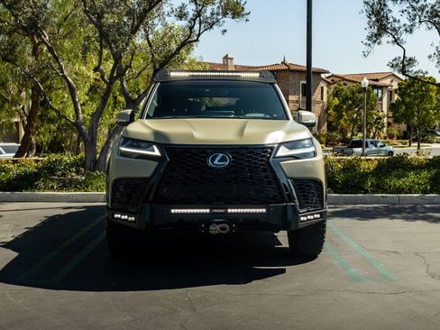 Used 2024 Lexus LX 600 F Sport AWD/4WD image 7