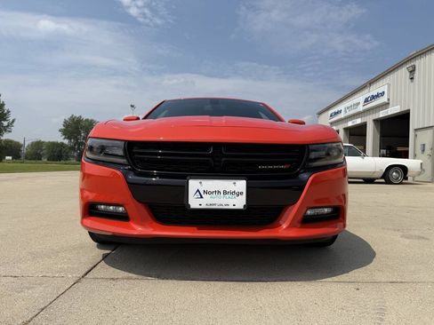 Used 2021 Dodge Charger SXT w/ Driver Convenience Group AWD/4WD image 26