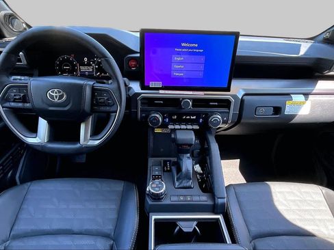 Certified 2026 Toyota 4Runner TRD Off-Road Premium AWD/4WD image 15