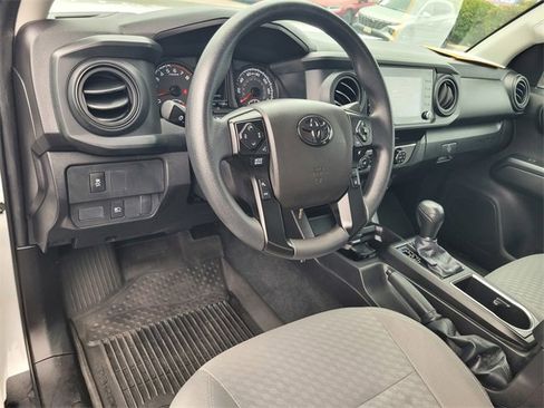Used 2023 Toyota Tacoma 2WD Access Cab image 12
