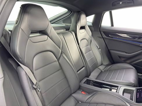 Used 2025 Porsche Panamera 4S w/ Premium Package image 46