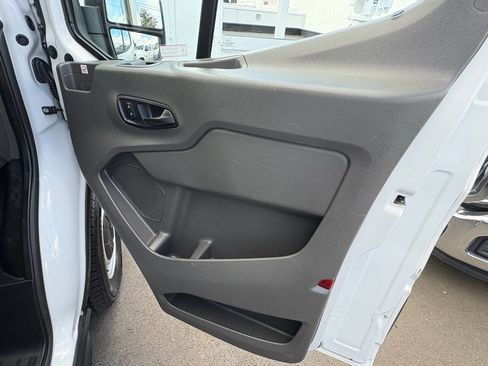 Used 2020 Ford Transit 250 148 High Roof RWD image 22