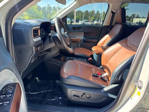 Used 2023 Ford Maverick Lariat w/ Lariat Luxury Package AWD/4WD image 12