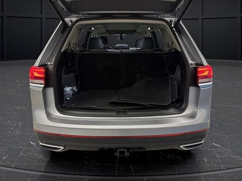 Used 2024 Volkswagen Atlas SE w/ Panoramic Sunroof Package image 15