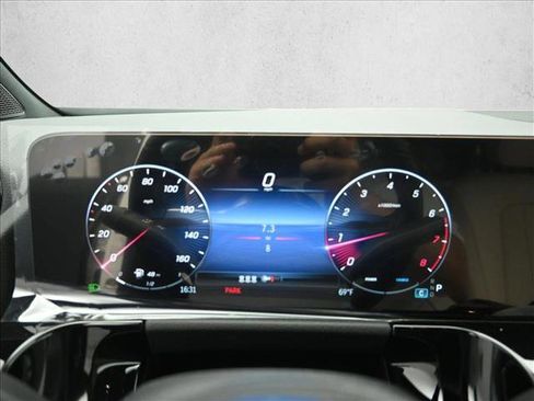 Certified 2026 Mercedes-Benz GLA 250 4MATIC image 17