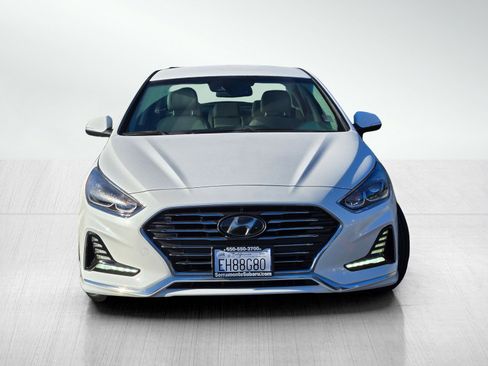 Used 2019 Hyundai Sonata Limited image 2