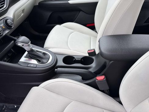 Used 2023 Kia Forte LXS w/ LXS Technology Package FWD image 15