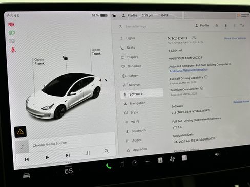 Used 2021 Tesla Model 3 Standard Range Plus image 17