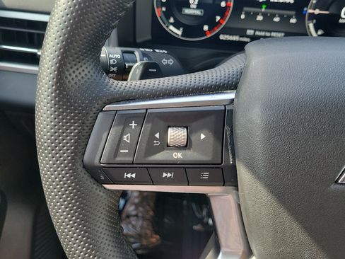 Used 2024 Mitsubishi Outlander SEL FWD image 26