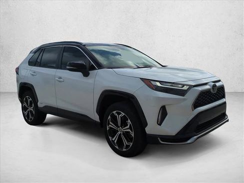 Certified 2025 Toyota RAV4 XSE AWD/4WD image 3