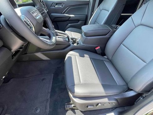 New 2026 GMC Canyon Elevation w/ Convenience Package image 16