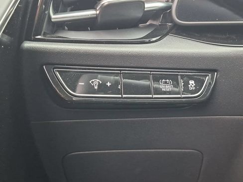 Used 2025 Kia Niro EX FWD image 18
