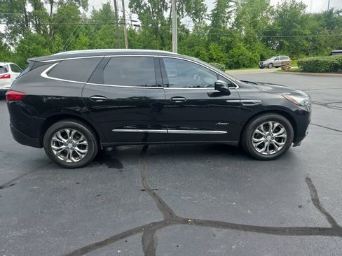 Used 2018 Buick Enclave Avenir w/ Avenir Technology Package AWD/4WD image 10