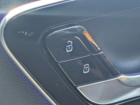 Certified 2025 Mercedes-Benz C 300 Sedan image 27