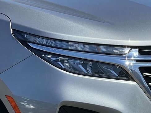 Used 2023 Chevrolet Equinox LS w/ LS Convenience Package image 10