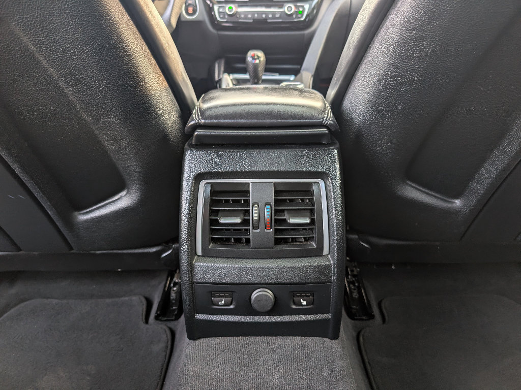 Used 2016 BMW M3 RWD image 19