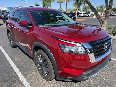 Used 2022 Nissan Pathfinder SL w/ SL Premium Package AWD/4WD image 10