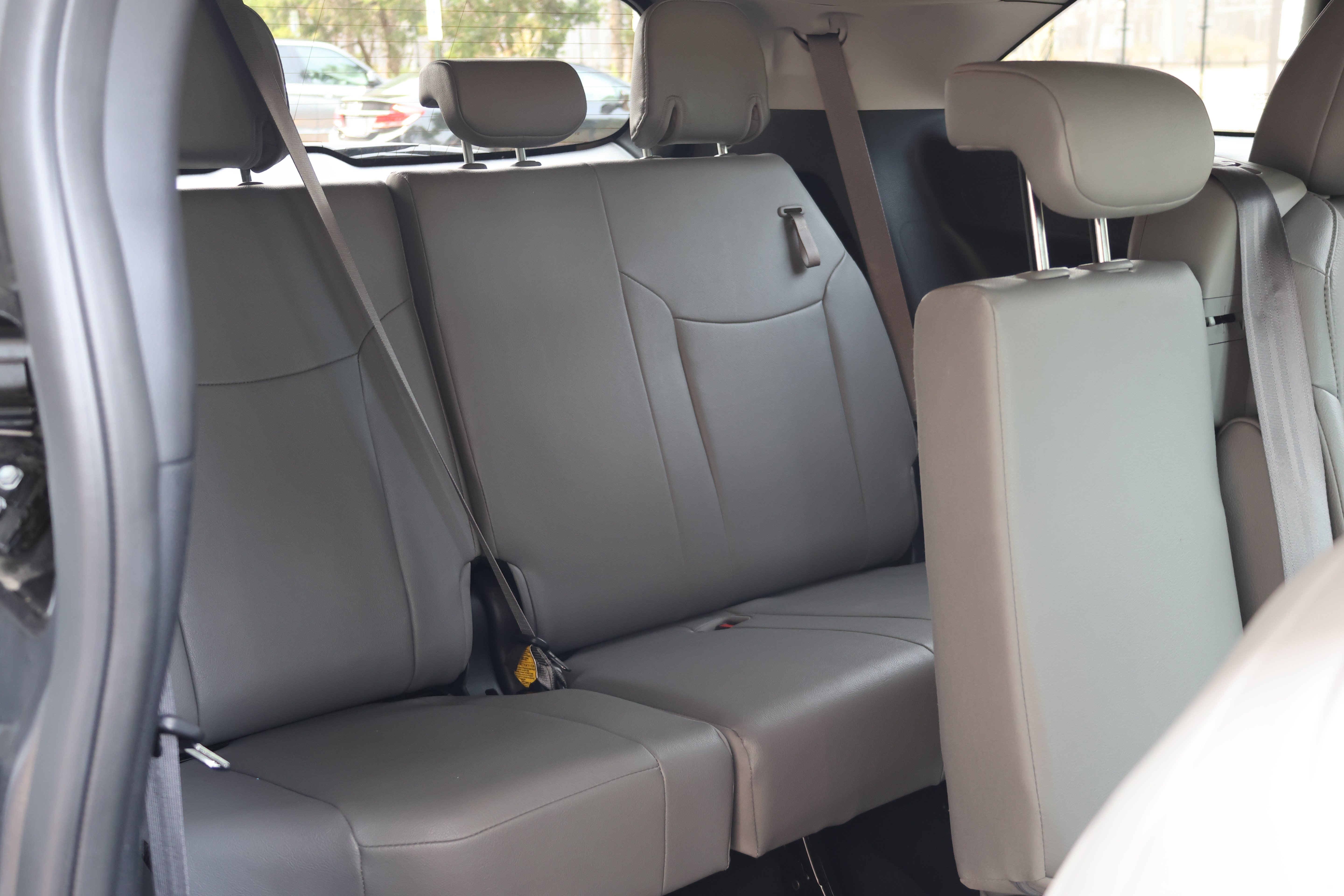 Certified 2025 Toyota Sienna XLE FWD image 23