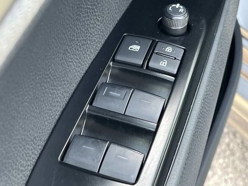 Used 2026 Toyota Camry SE w/ Convenience Package AWD/4WD image 29