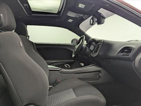 Used 2022 Dodge Challenger GT w/ Blacktop Package image 17