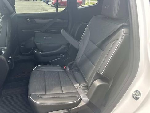 New 2026 Buick Enclave Sport Touring w/ Power Package image 17