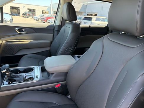New 2026 Kia Carnival SX FWD image 17