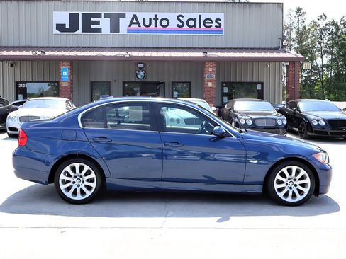 Used 2006 BMW 330xi Sedan AWD/4WD image 8