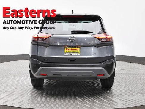 Used 2023 Nissan Rogue S AWD/4WD image 6