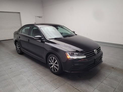 Used 2017 Volkswagen Jetta SE FWD image 13