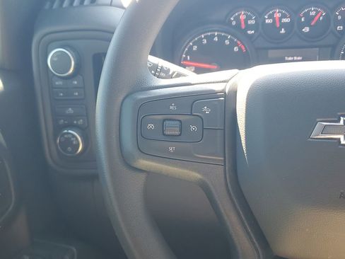 Used 2025 Chevrolet Silverado 1500 Custom Trail Boss AWD/4WD image 25