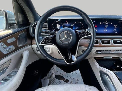 Certified 2025 Mercedes-Benz GLE 350 4MATIC image 6