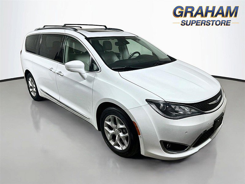 Used 2019 Chrysler Pacifica Touring-L Plus w/ Advanced Safetytec Group FWD image 1