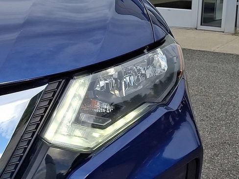 Used 2020 Nissan Rogue S w/ Special Edition Package AWD/4WD image 9