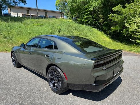 New 2026 Dodge Charger R/T AWD/4WD image 9