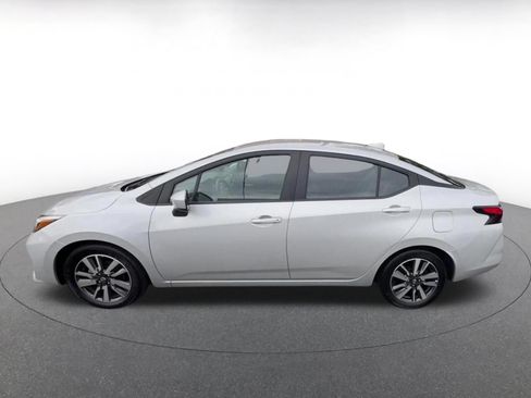 Used 2025 Nissan Versa SV FWD image 9