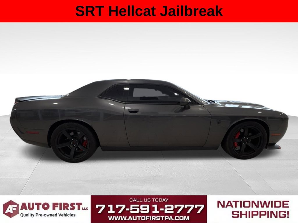 Used 2023 Dodge Challenger SRT Hellcat RWD image 2