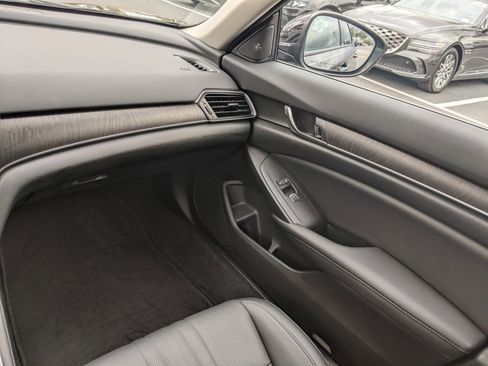 Used 2022 Honda Accord EX-L image 13