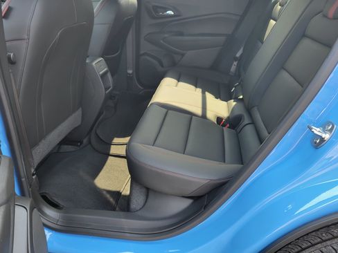 Certified 2024 Chevrolet Trax RS w/ Driver Confidence Package FWD image 28