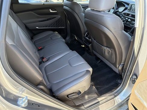 Used 2020 Hyundai Santa Fe SEL w/ Convenience + Premium Package image 15