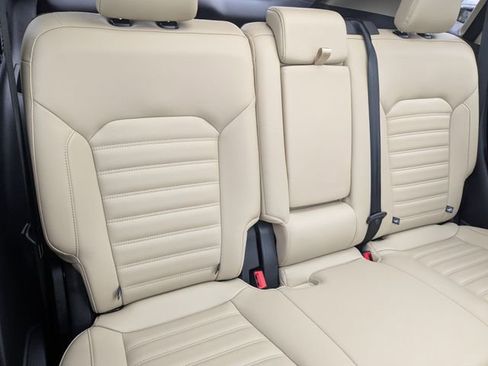 Used 2024 Ford Edge SEL w/ Convenience Package AWD/4WD image 15