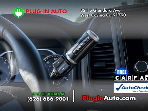 Used 2024 Nissan Titan SV w/ SV Convenience Package image 22