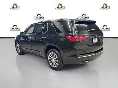 Used 2023 Chevrolet Traverse Premier w/ LPO, Floor Liner Package AWD/4WD image 9