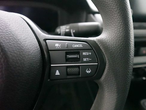 Certified 2023 Honda Accord EX image 18