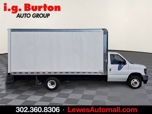 Used 2024 Ford E-450 and Econoline 450 Super Duty w/ Power Windows & Locks Group RWD image 7