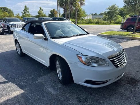 Used 2011 Chrysler 200 Touring w/ Cold Weather Group FWD image 2