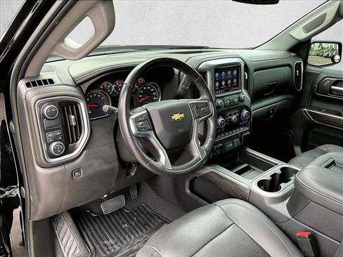 Used 2022 Chevrolet Silverado 1500 LTZ RWD image 14