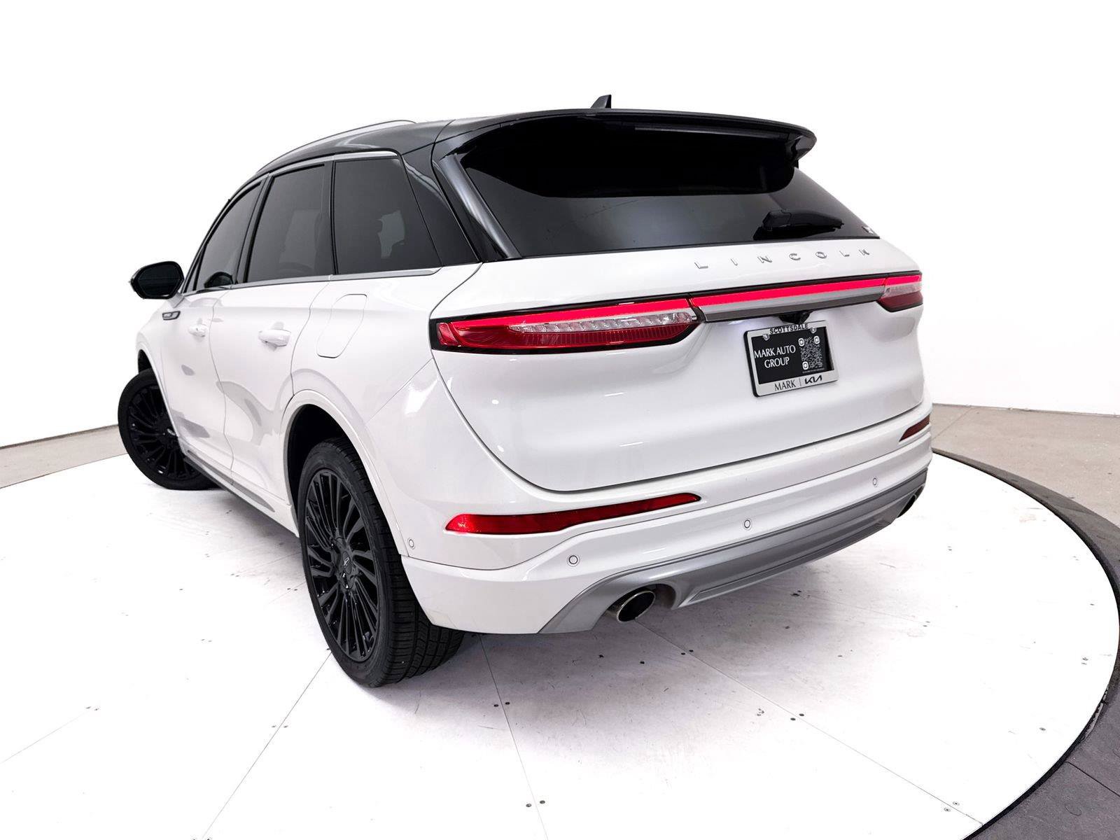 Used 2020 Lincoln Corsair Reserve AWD/4WD image 9