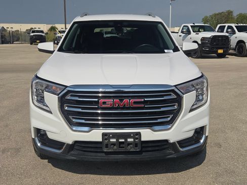 Used 2023 GMC Terrain SLT AWD/4WD image 8