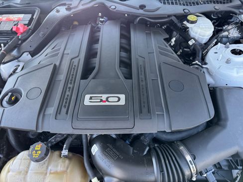 Used 2021 Ford Mustang GT Premium w/ Equipment Group 401A RWD image 22