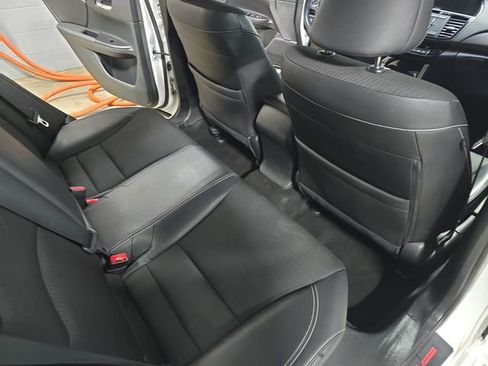 Used 2017 Honda Accord Sport image 12